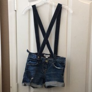 FINAL MARKDOWN LADIES’ 2.1 Denim Distressed Cuffed Shorts w/Suspenders size 26